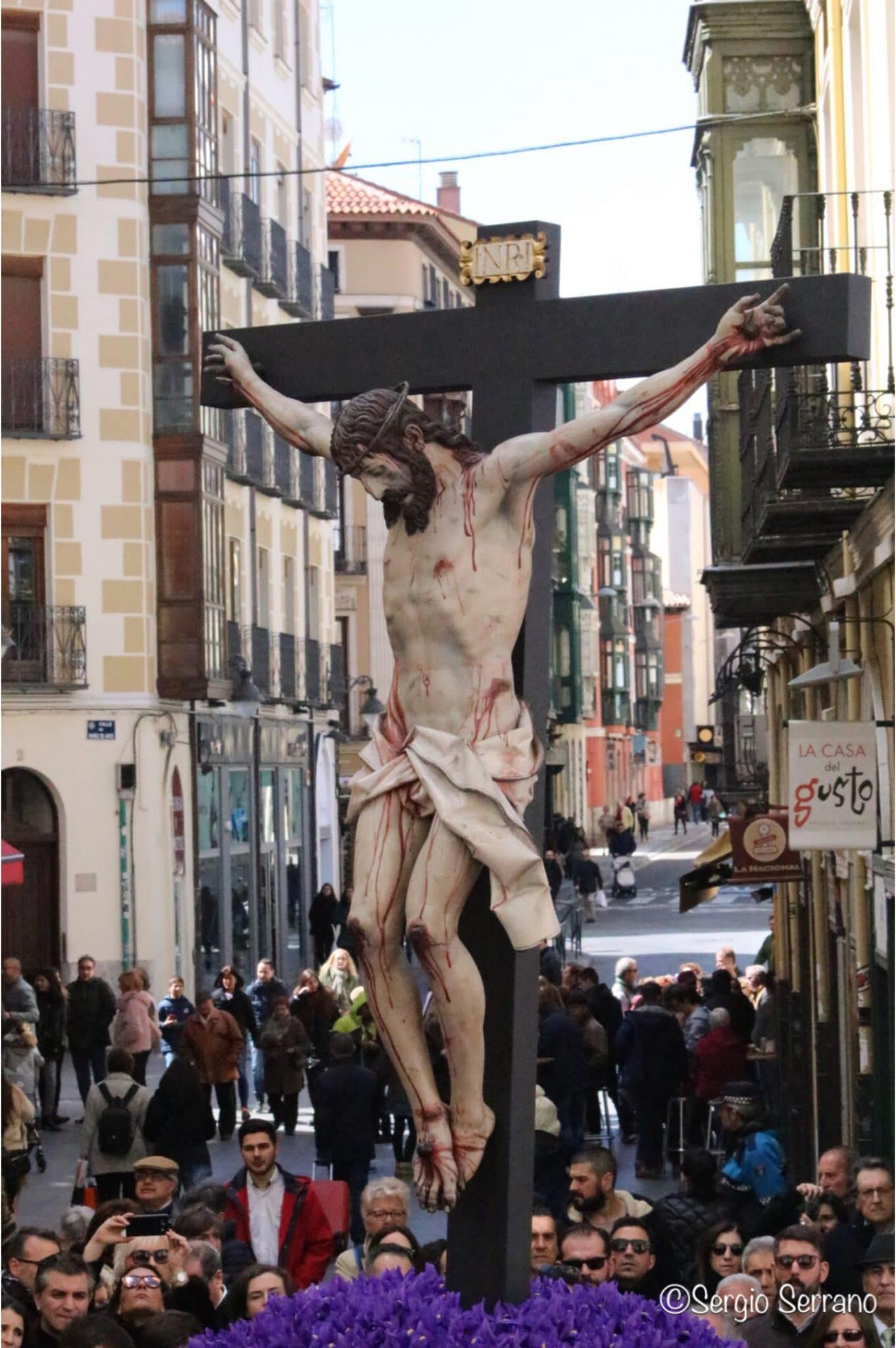 Semana Santa en Valladolid - Procesión del santísimo Cristo de La Luz